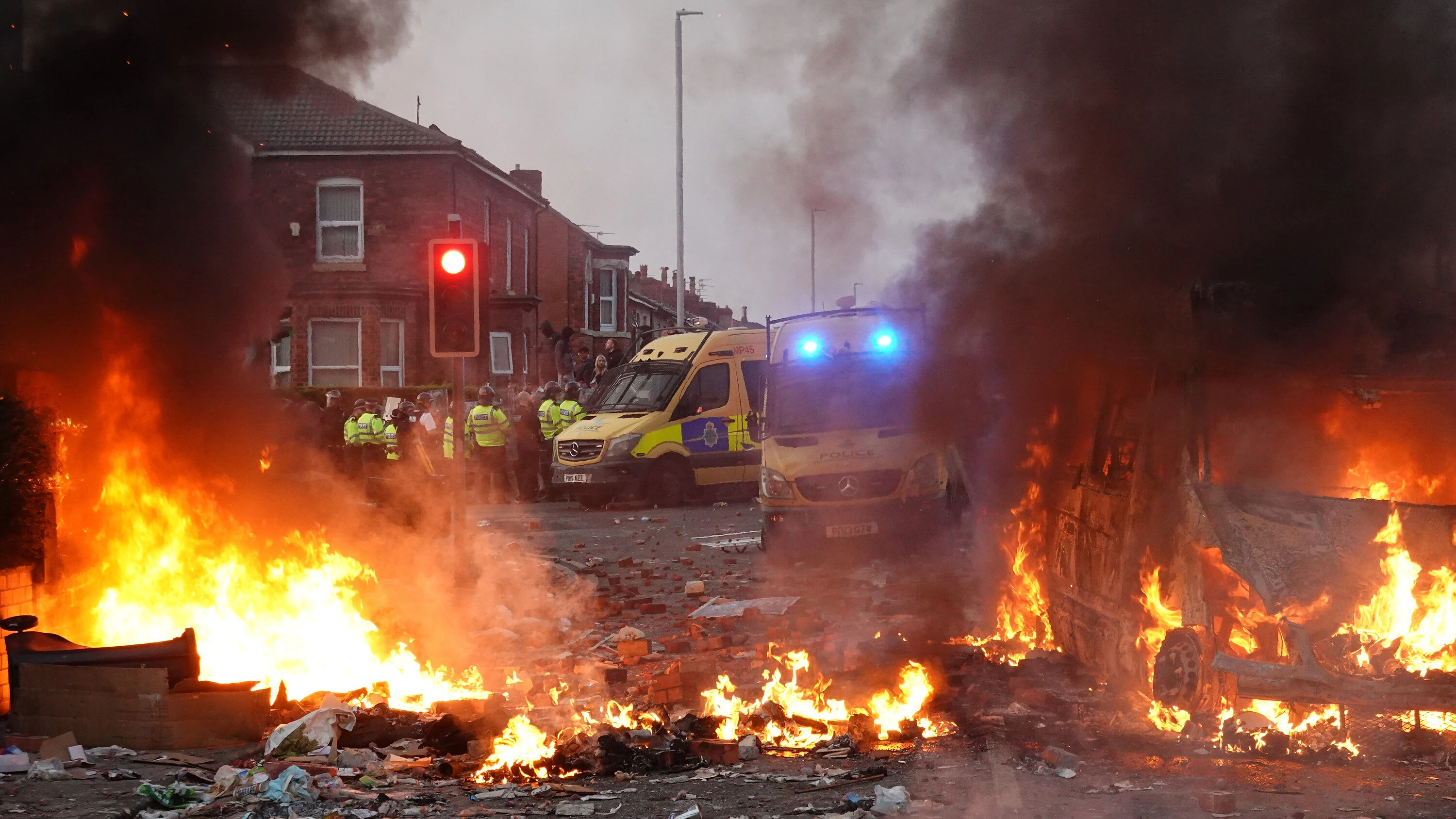 Far-right networks blamed for fueling UK riots, Say experts