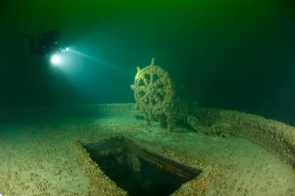 New finds in treasure-laden shipwreck off Colombia