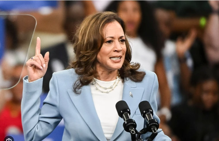 Harris takes rally blitz to Arizona, Trump holds first in a week