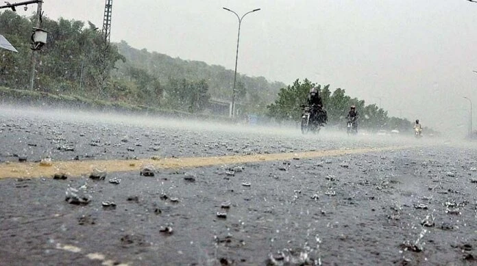 Heavy monsoon rains expected in various parts of country during next three days