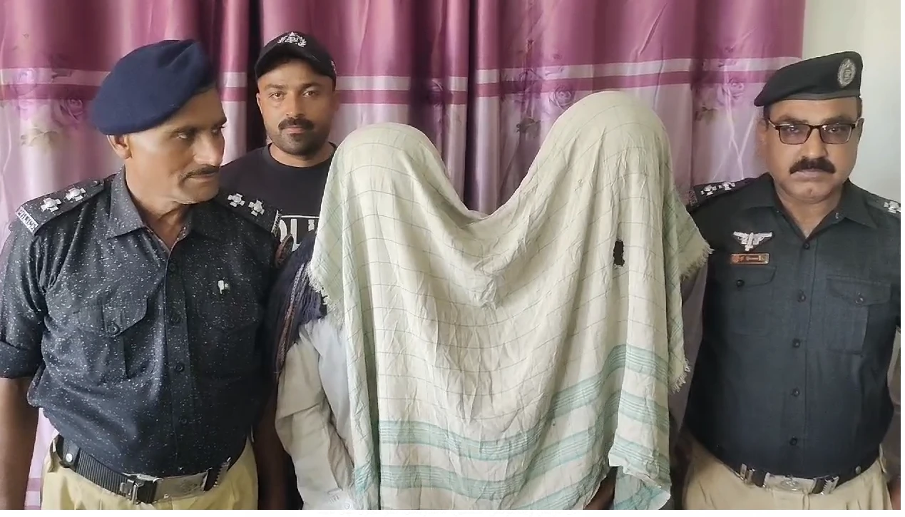 CTD arrests two terrorists in Larkana