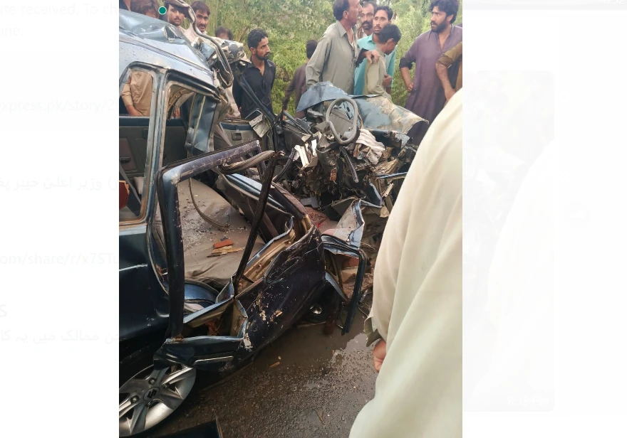 Six of same family killed in road mishap near Mankera