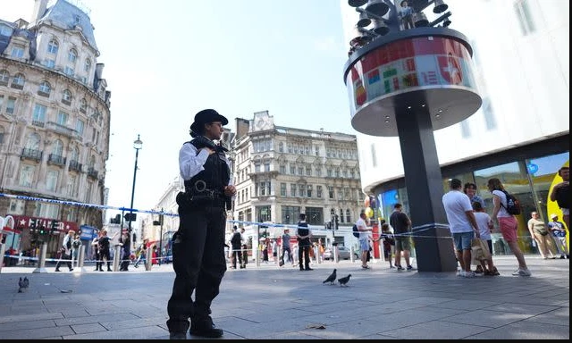 Stabbing incident in London Landmark leaves woman and 11-year old girl injured