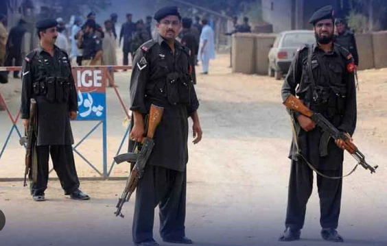 One cop martyred during terror attack on checkpost in Matta, Swat