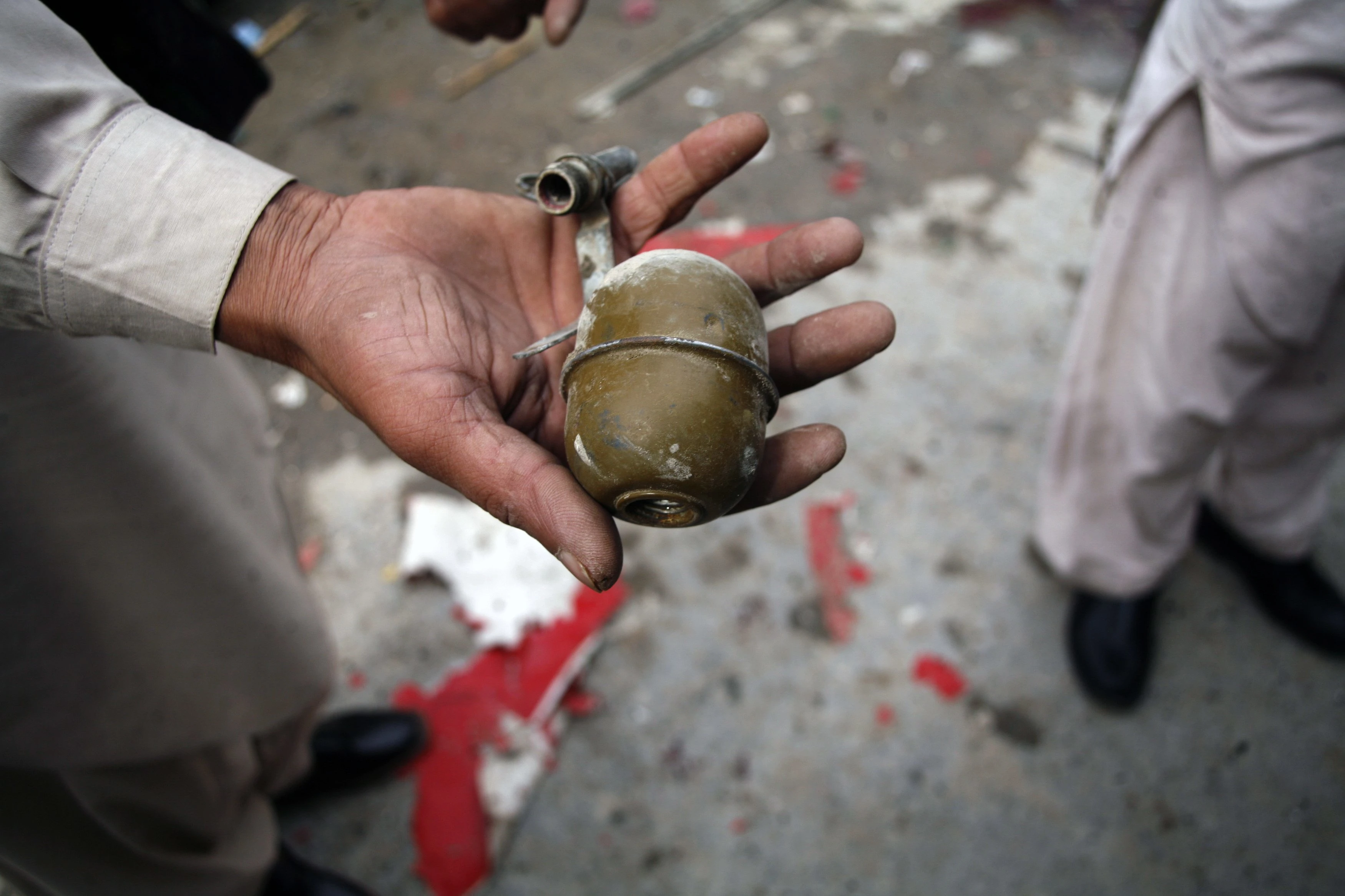 One killed,6 injured in two grenade attacks in Quetta