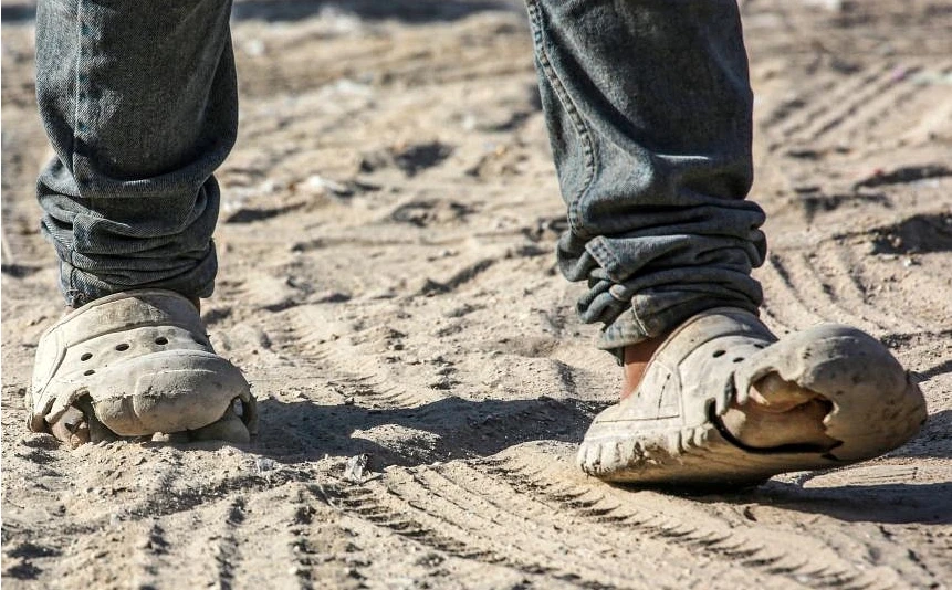 Besieged Gazans share shoes, wear same clothes for months