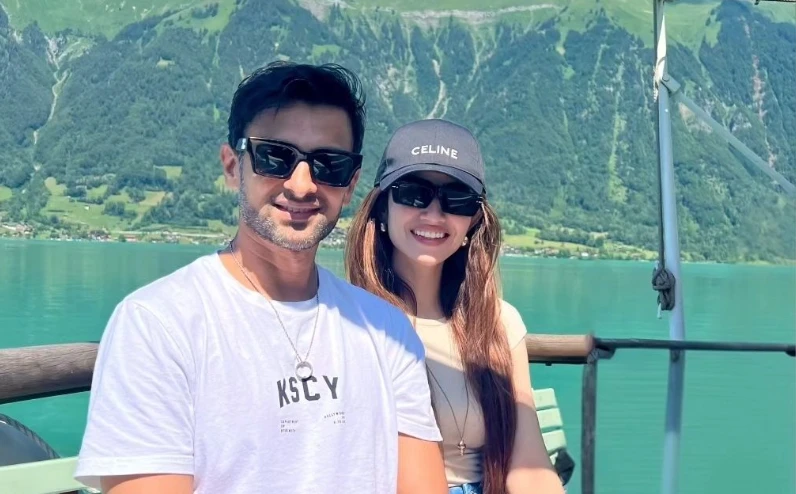 Shoaib Malik reaffirms 'TOGETHERNESS' with Sana Javed amid Swiss mountains