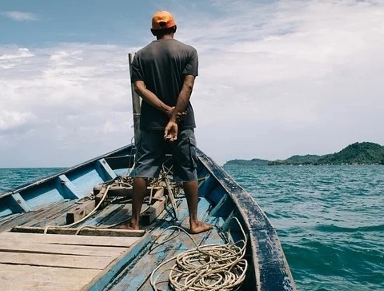 Sindh govt decides to grant fishermen status of labourers