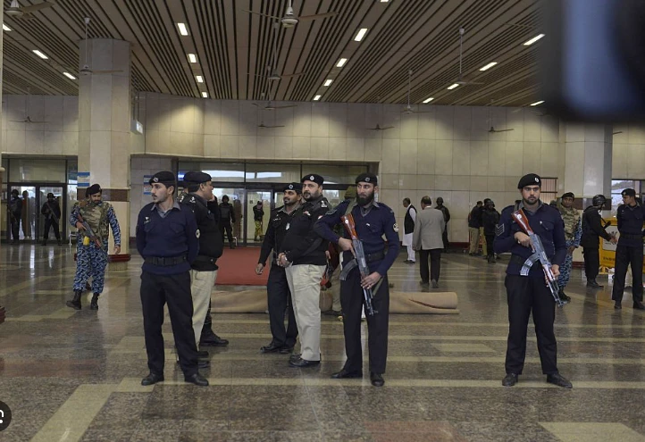 Welfare loan scheme for low-grade airport employees announced