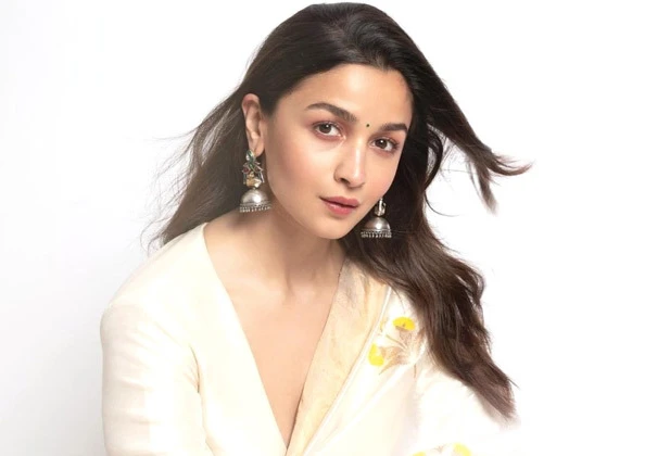 ‘Industry did not serve me movies on silver platter, I won them with hard work’: Alia rules for words