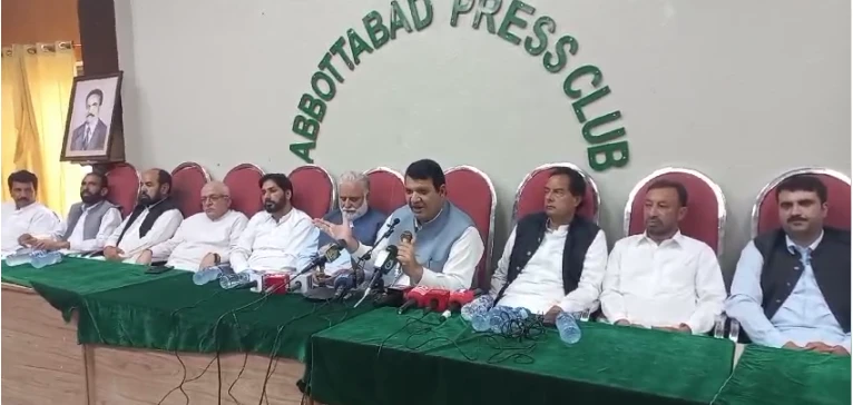 Amir Muqam says PTI spoiling minds of youth with baseless propaganda