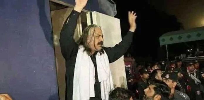 Islamabad court issues non-bailable arrest warrant of CM Gandapur