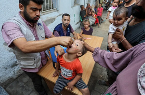 WHO hails success of polio 1st phase vaccination campaign in Gaza