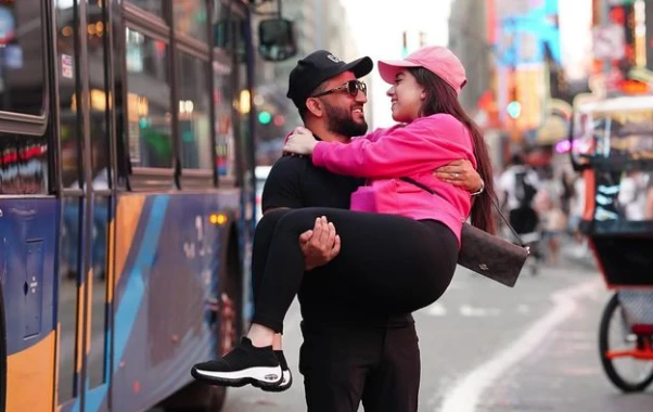 Arisha Razi’s scenic US getaway with husband is perfect inspiration for new couples