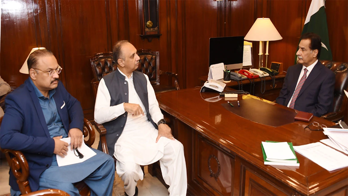 Govt and Opp make major breakthrough in talks; discuss APC and Balochistan situation