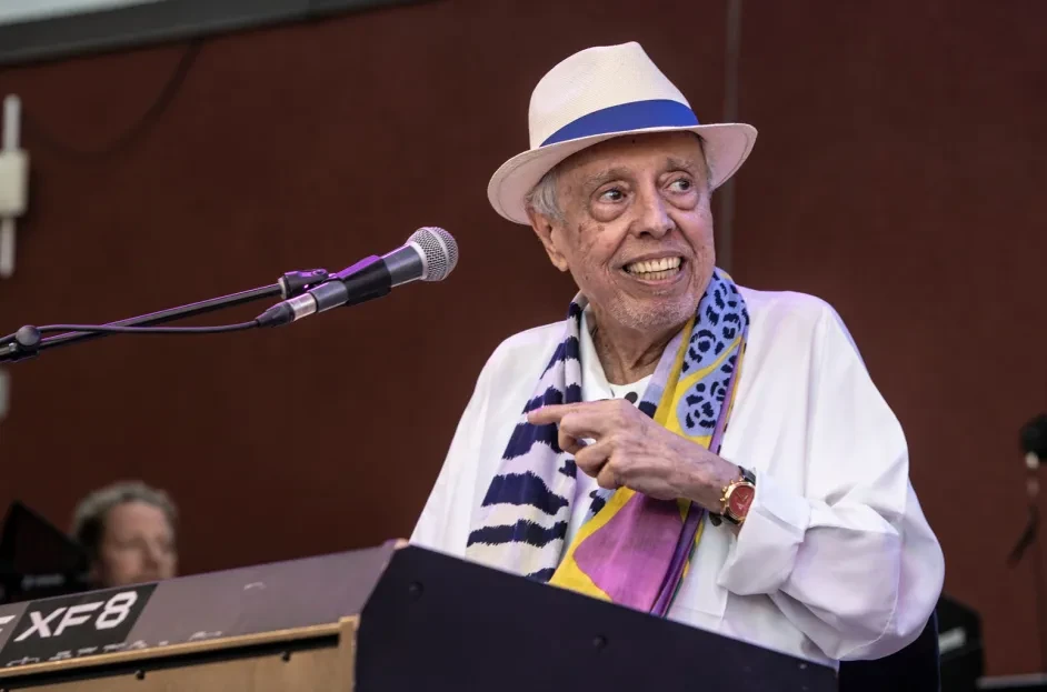 Bossa Nova icon Sergio Mendes, known for 'Mas Que Nada,' passes away at 83