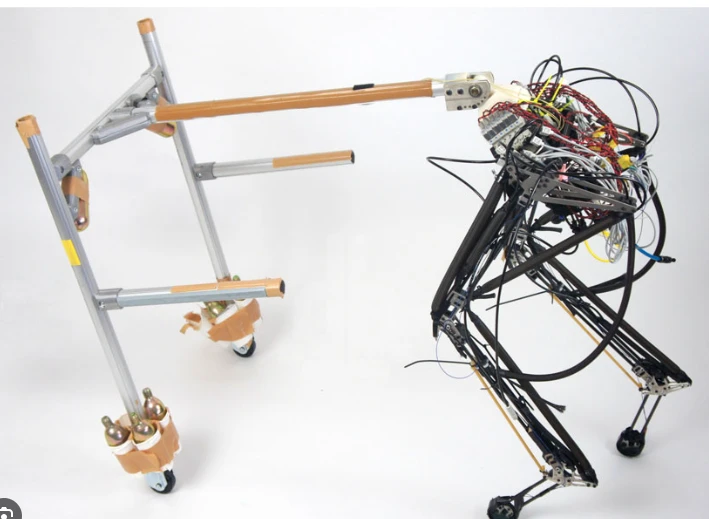 First robot leg with 'artificial muscles' jumps nimbly: study