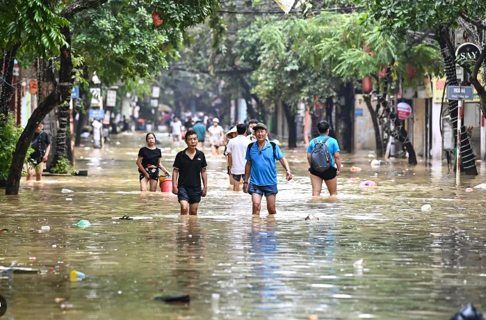 Southeast Asia battles floods, landslides as death toll passes 200