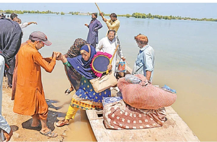 Floodwater from Balochistan cuts off 250 villages in Khairpur Nathan Shah