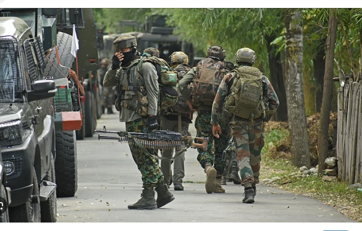 Two Indian soldiers killed in Occupied Kashmir gunfight