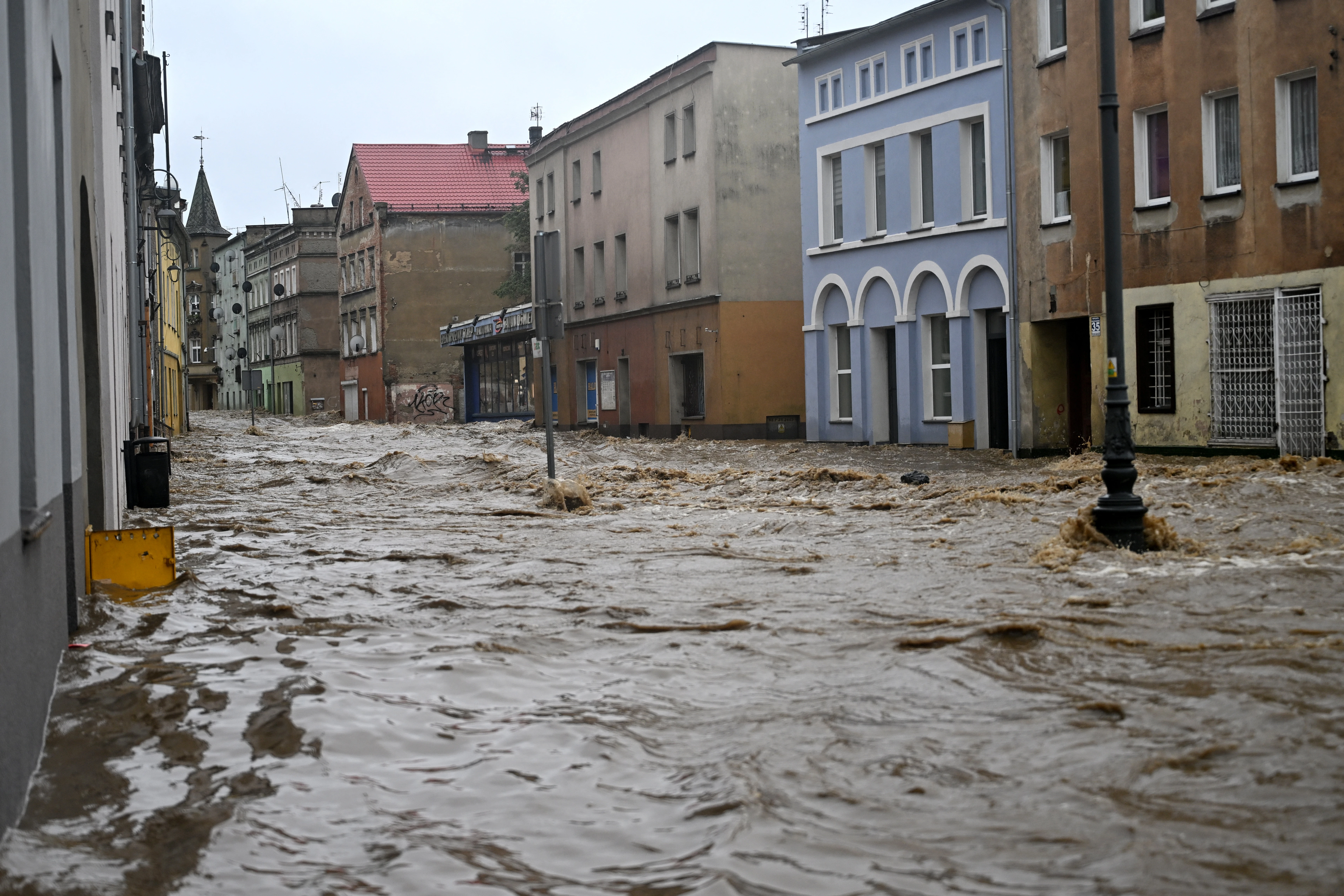 Storm devastates Central and Eastern Europe, death toll continues to climb