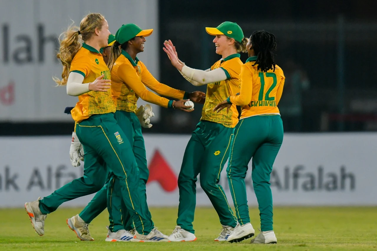 South Africa Women beat Pakistan Women by 10 runs