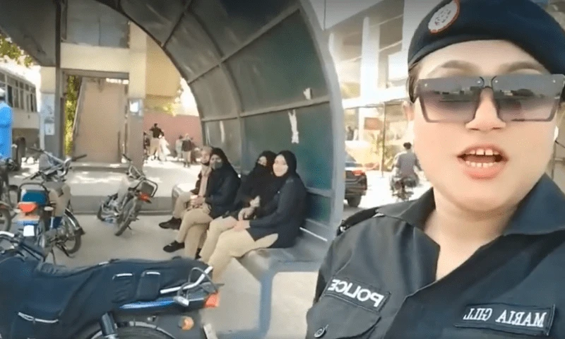 Karachi police officers ordered to remove inappropriate social media content within 7 days