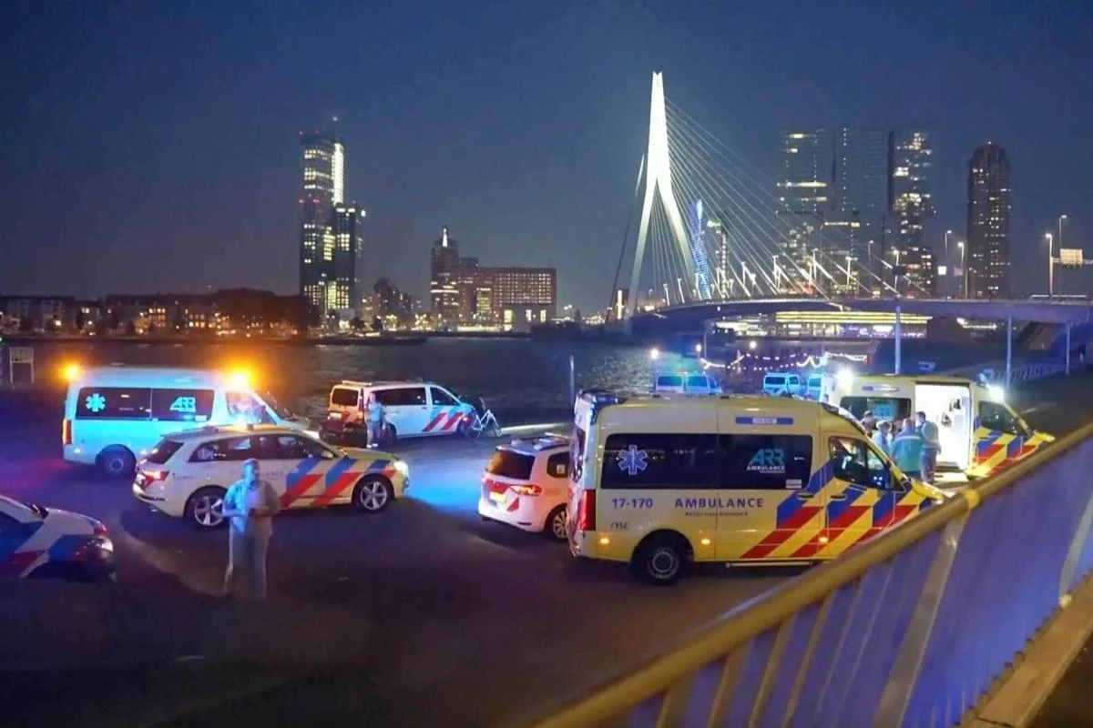 Rotterdam fatal knife attacker suspected of 'terrorist motive