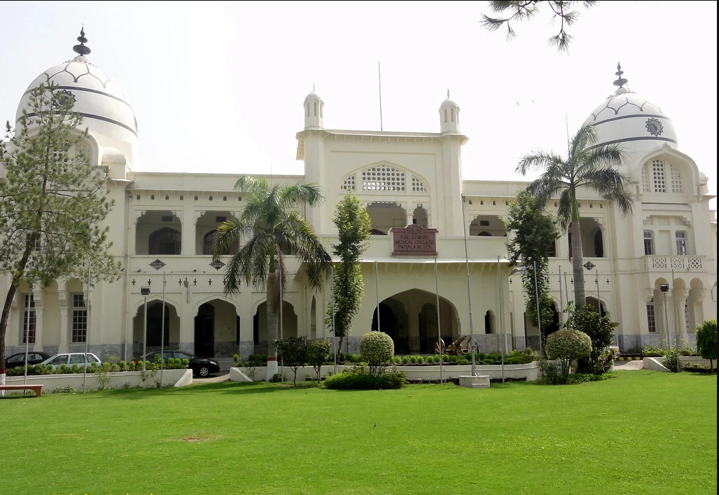 King Edward Medical College without principal in a shambles: PMA Lahore  