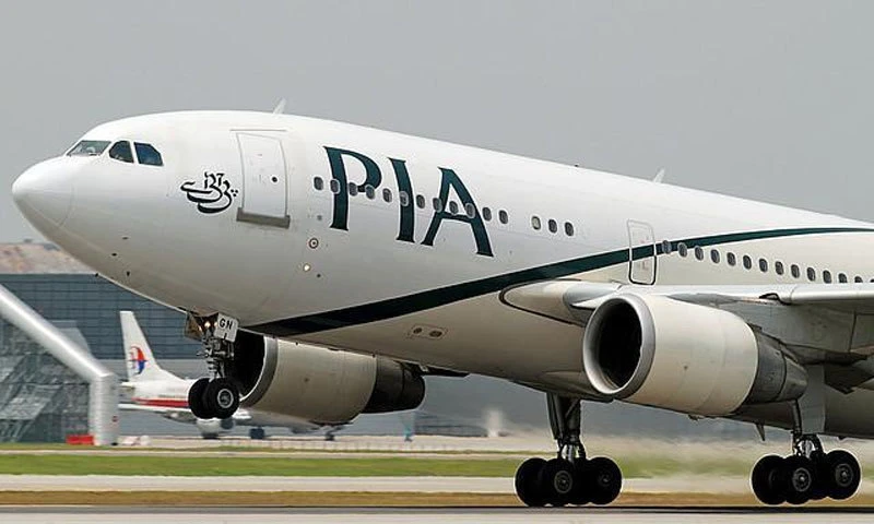 PIA flight leaves two passengers behind in Karachi to allegedly sell tickets in black