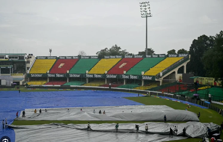 Bad weather spoils day one of India-Bangladesh Test