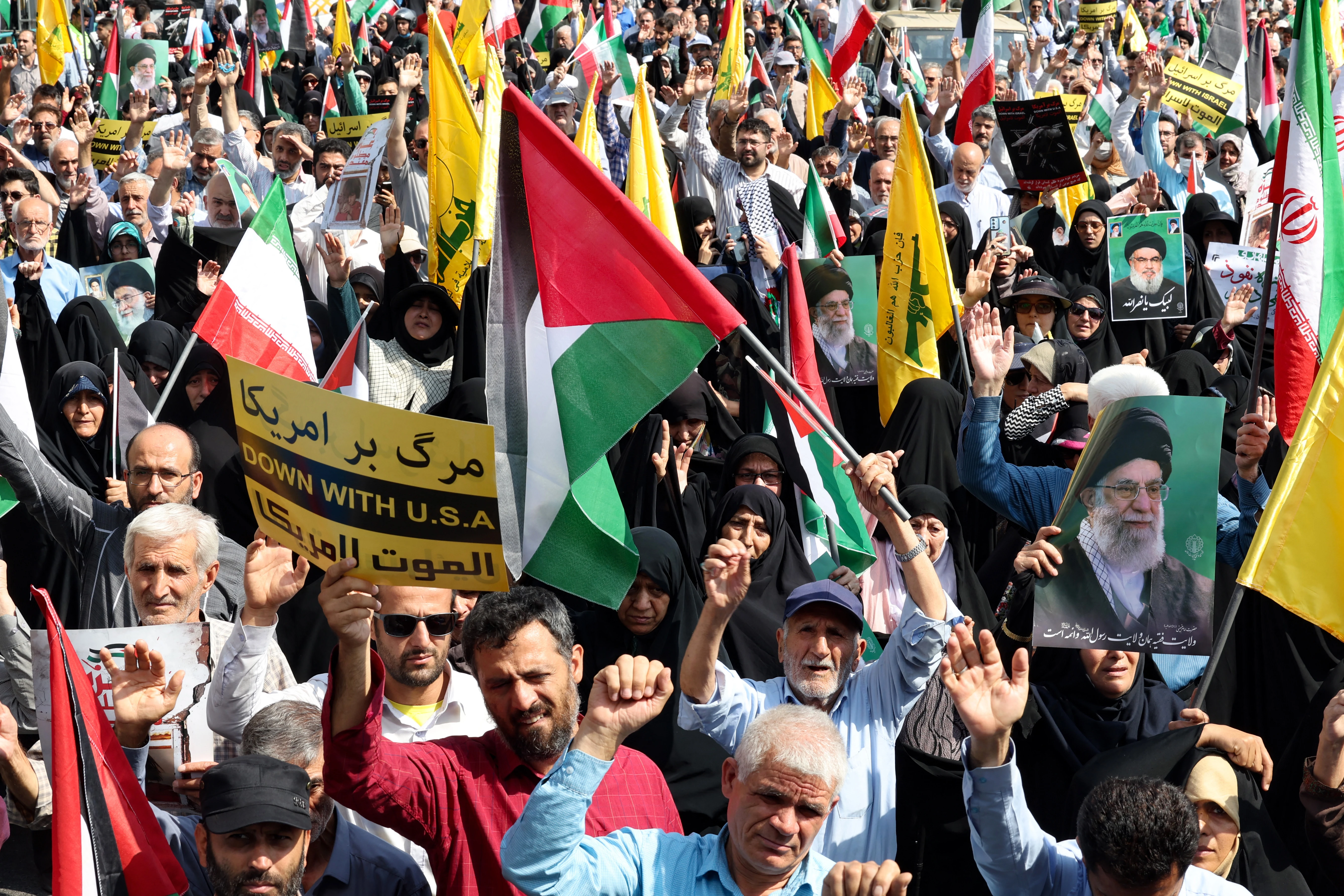 Iranians protest to condemn Israeli attacks on Lebanon and Gaza