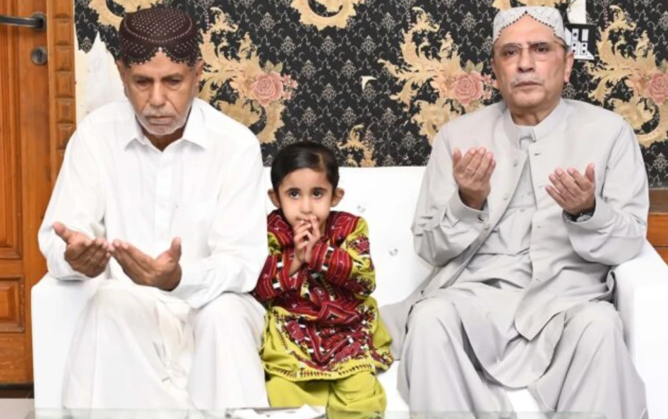 President visits family of martyred DC Zakir Baloch