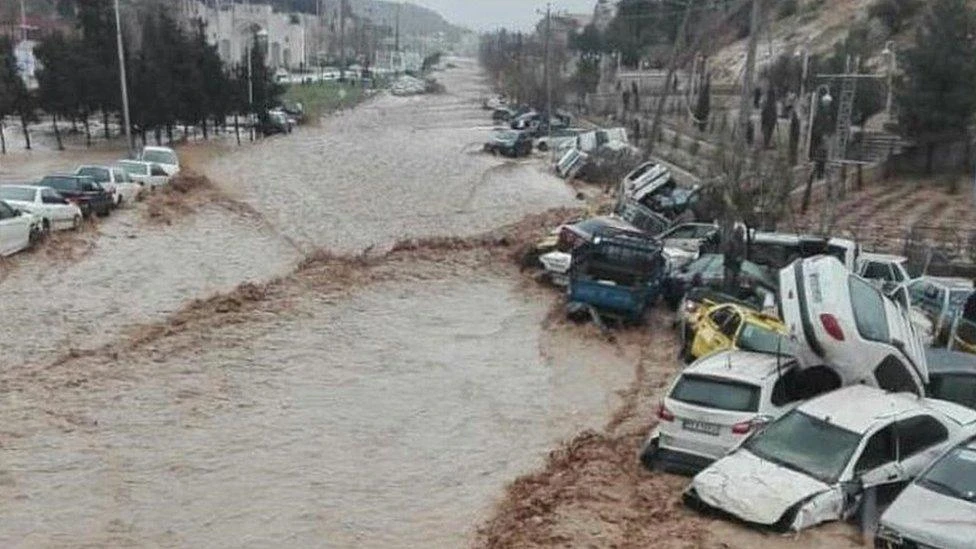 Flash floods in Iran claim six lives: State media