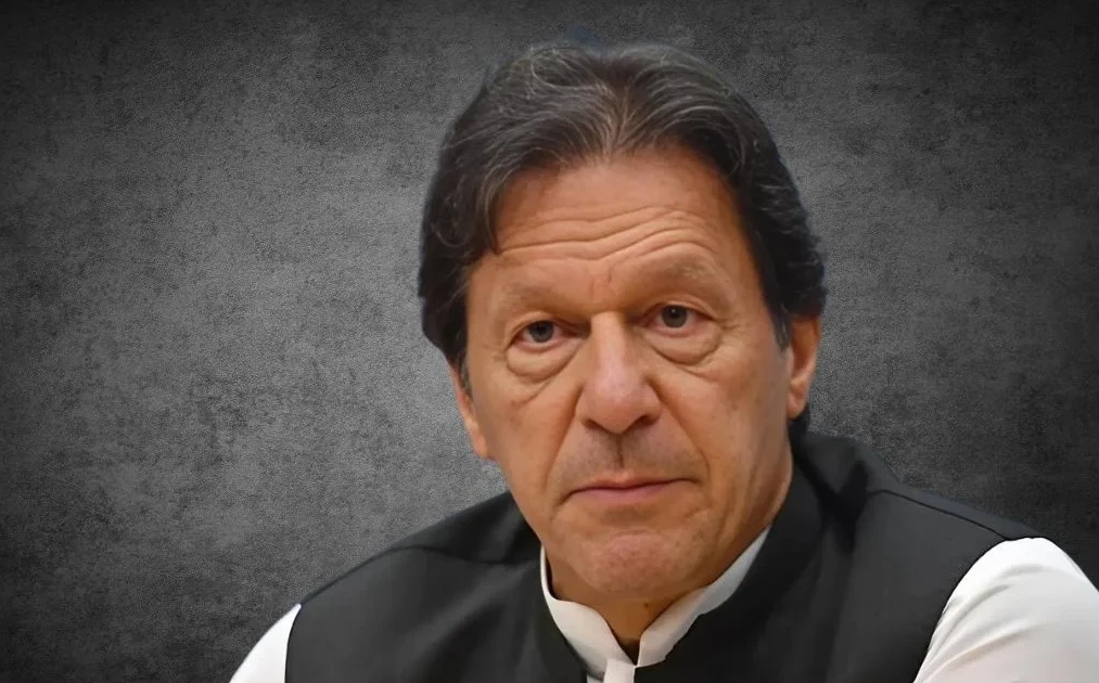 Imran announces nationwide demos to show solidarity with judiciary