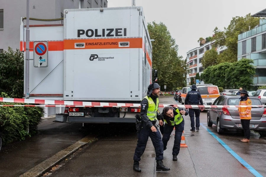 Boys out of critical condition after Zurich stabbings