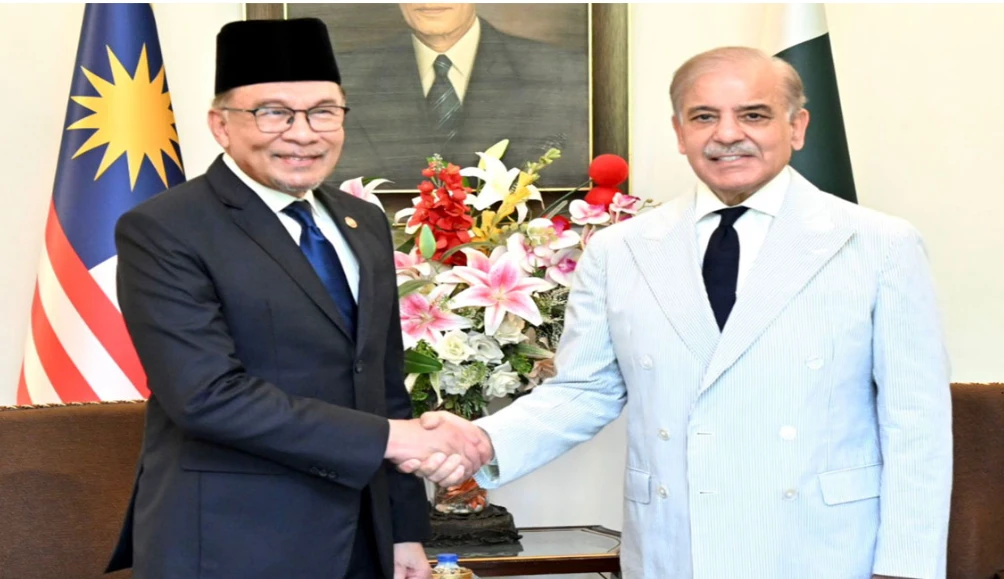 Pakistani, Malaysian PMs vow to bolster bilateral cooperation