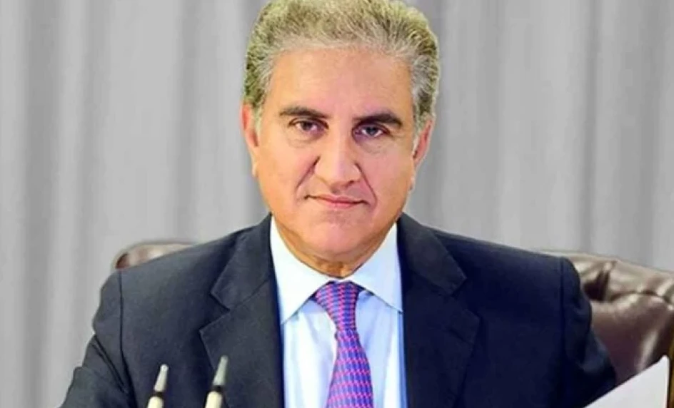 Qureshi raises concerns with Bilawal over constitutional package