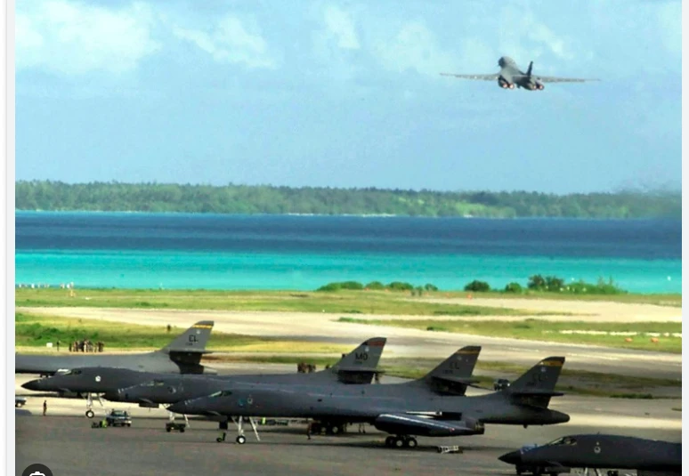 UK hands Indian Ocean islands to Mauritius but keeps key US military base