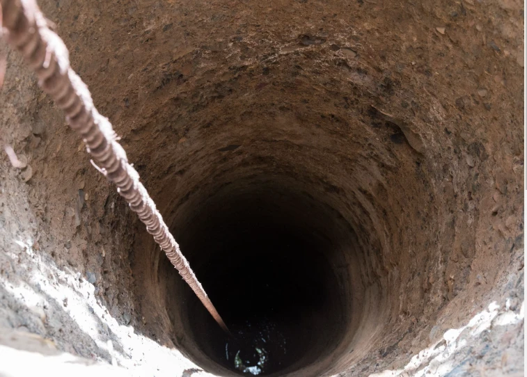 Man, three kids die as rickshaw plunges into well in Balochistan village