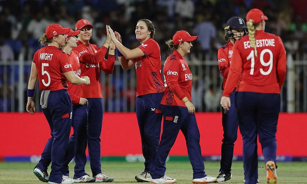 Women's T20 World Cup:Heavyweights England, Australia off to winning starts