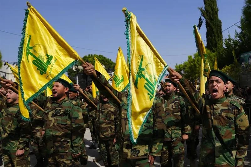 Hezbollah orders fighters to avoid target Israeli troops near UN peacekeepers