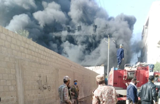 Fire breaks out in Muridke cloth warehouse