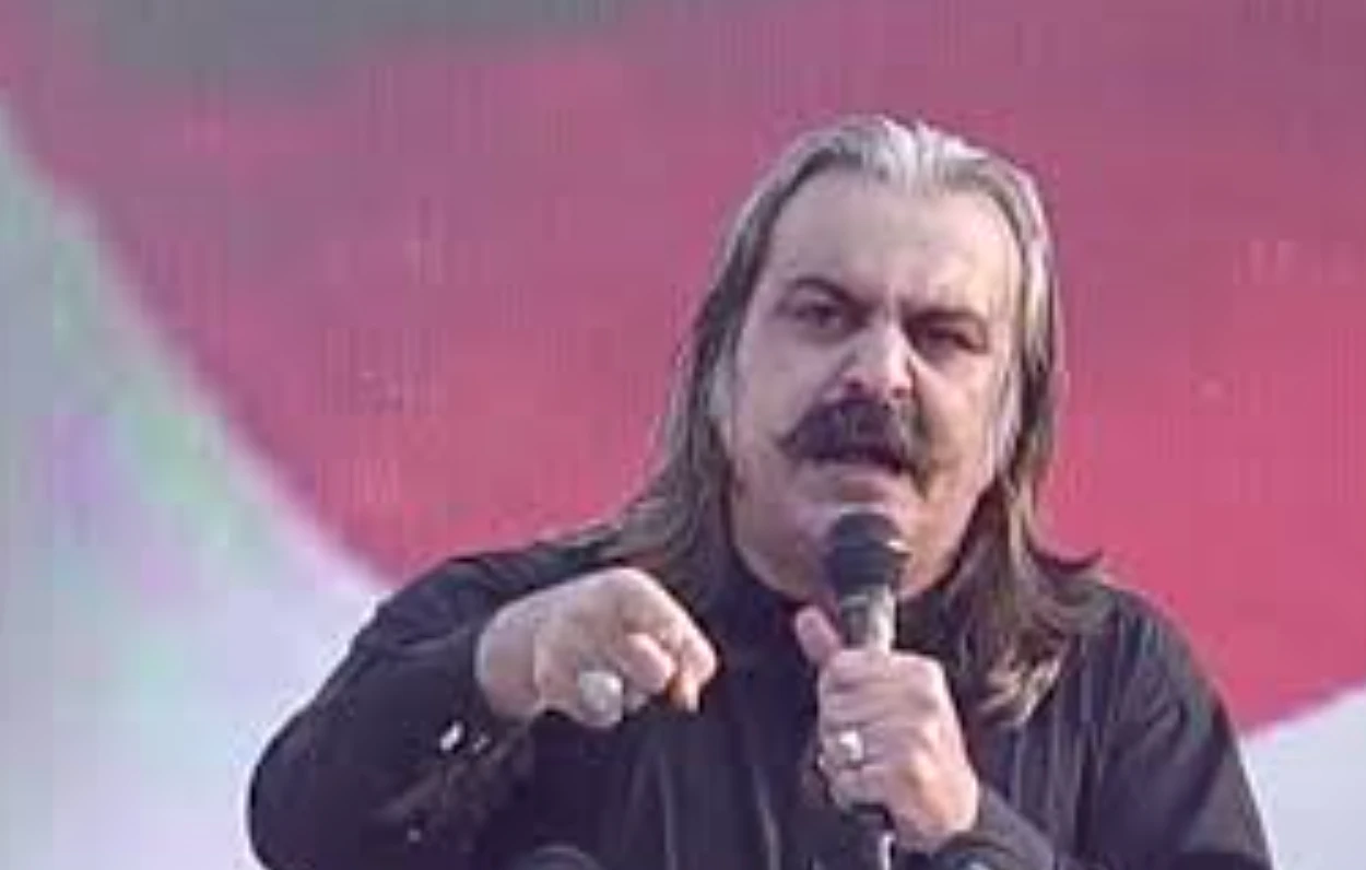 KP CM Gandapur threatens to storm Islamabad if IG not removed