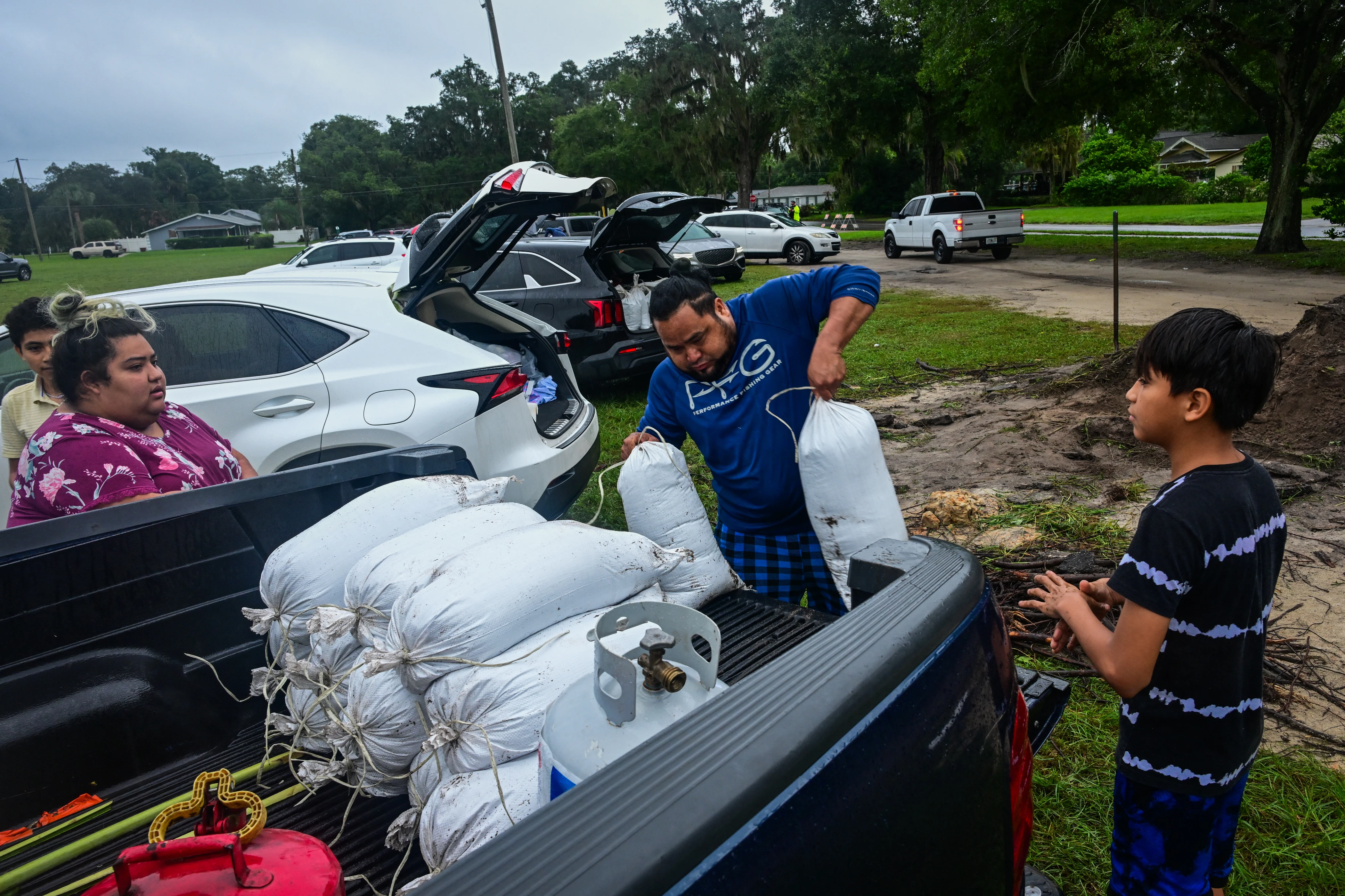 Florida residents race against time as Hurricane Milton approaches