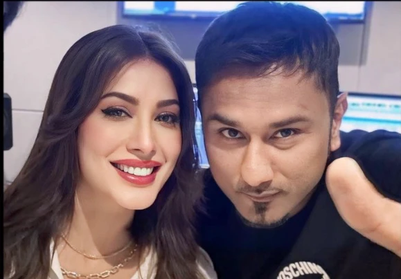 Mehwish Hayat and Honey Singh tease fans with new song collaboration