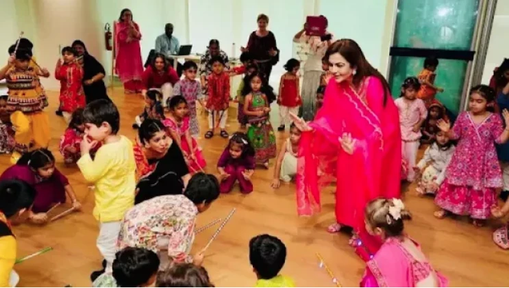 Fans in awe over Nita Ambani’s great playtime with Kareena Kapoor’s sons in school