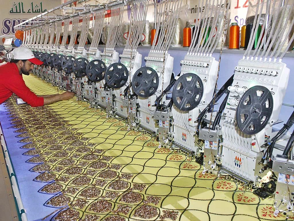 Knitwear industry denounces plan to withdraw gas to captive power plants