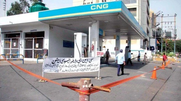 Gas shortage: CNG Stations closed in Karachi for 24 hours