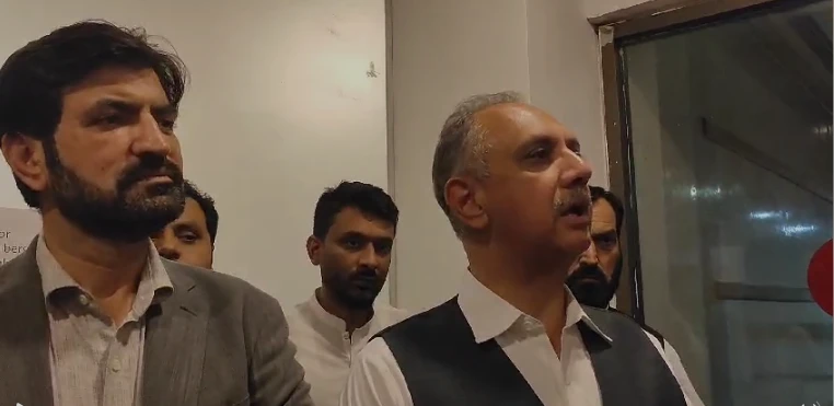 Limited PTI MNAs will attend NA session during constitutional amendments: Omar Ayub